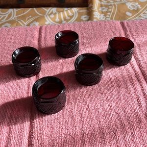 Avon cape cod napkin rings 5 of them